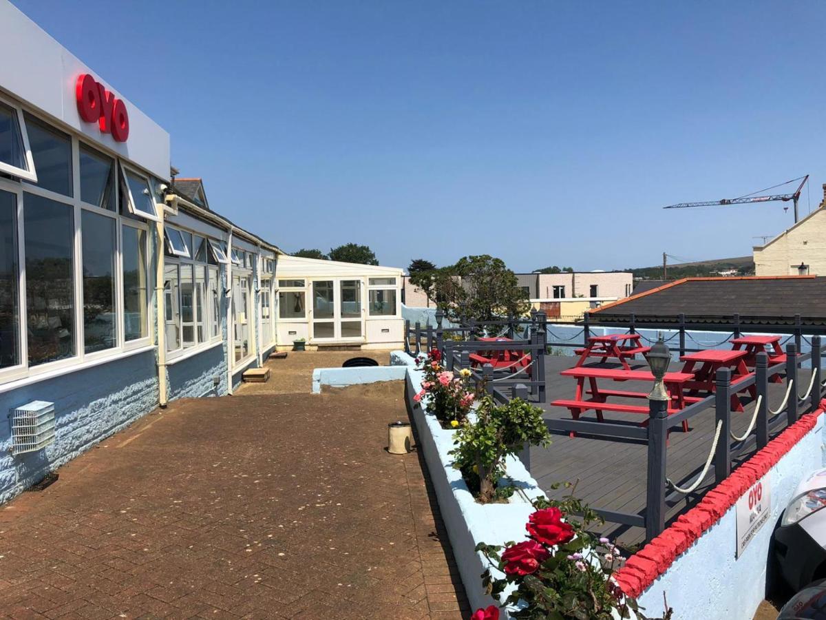 Marina Hotel Sandown Bagian luar foto