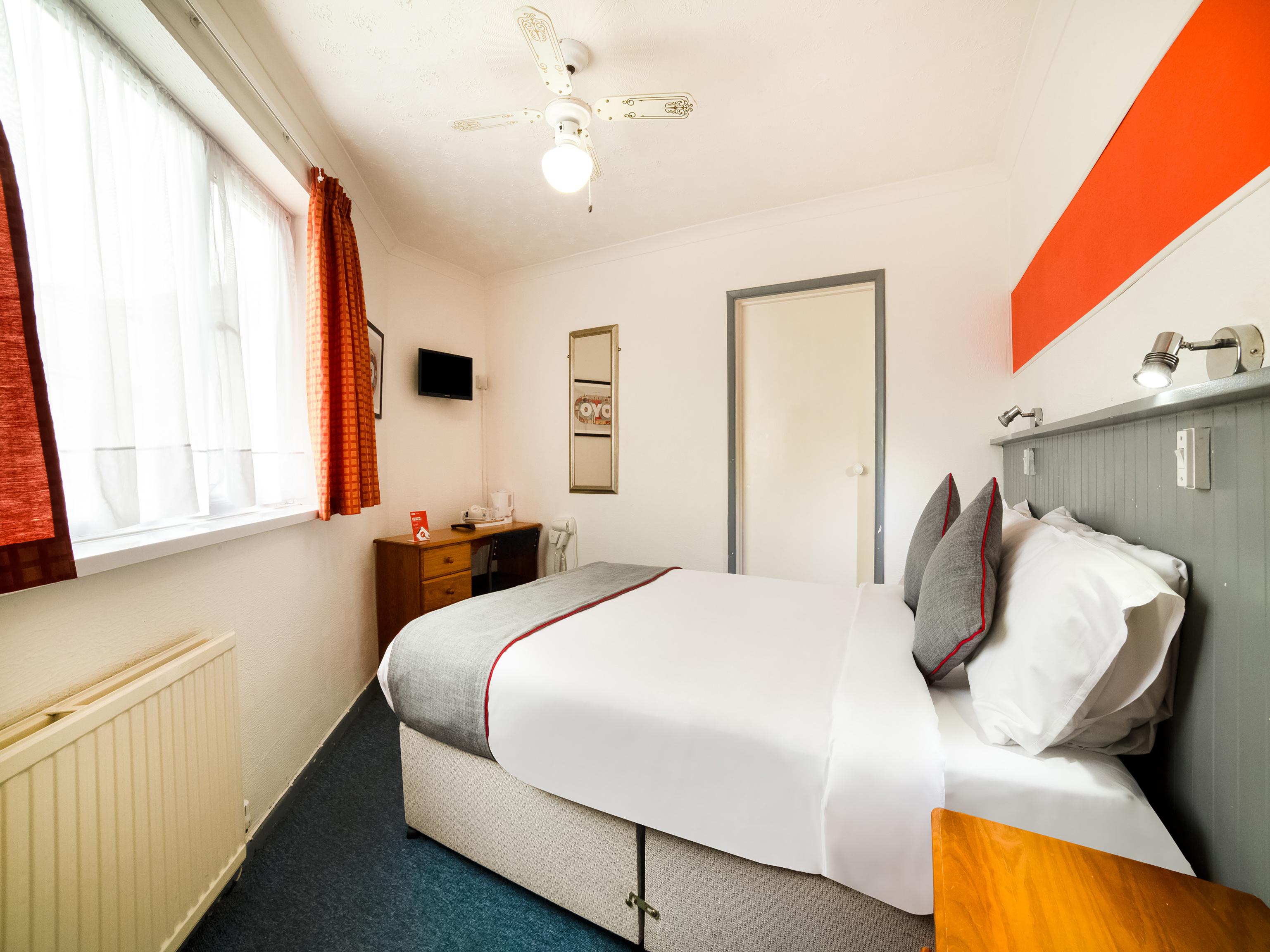 Marina Hotel Sandown Bagian luar foto