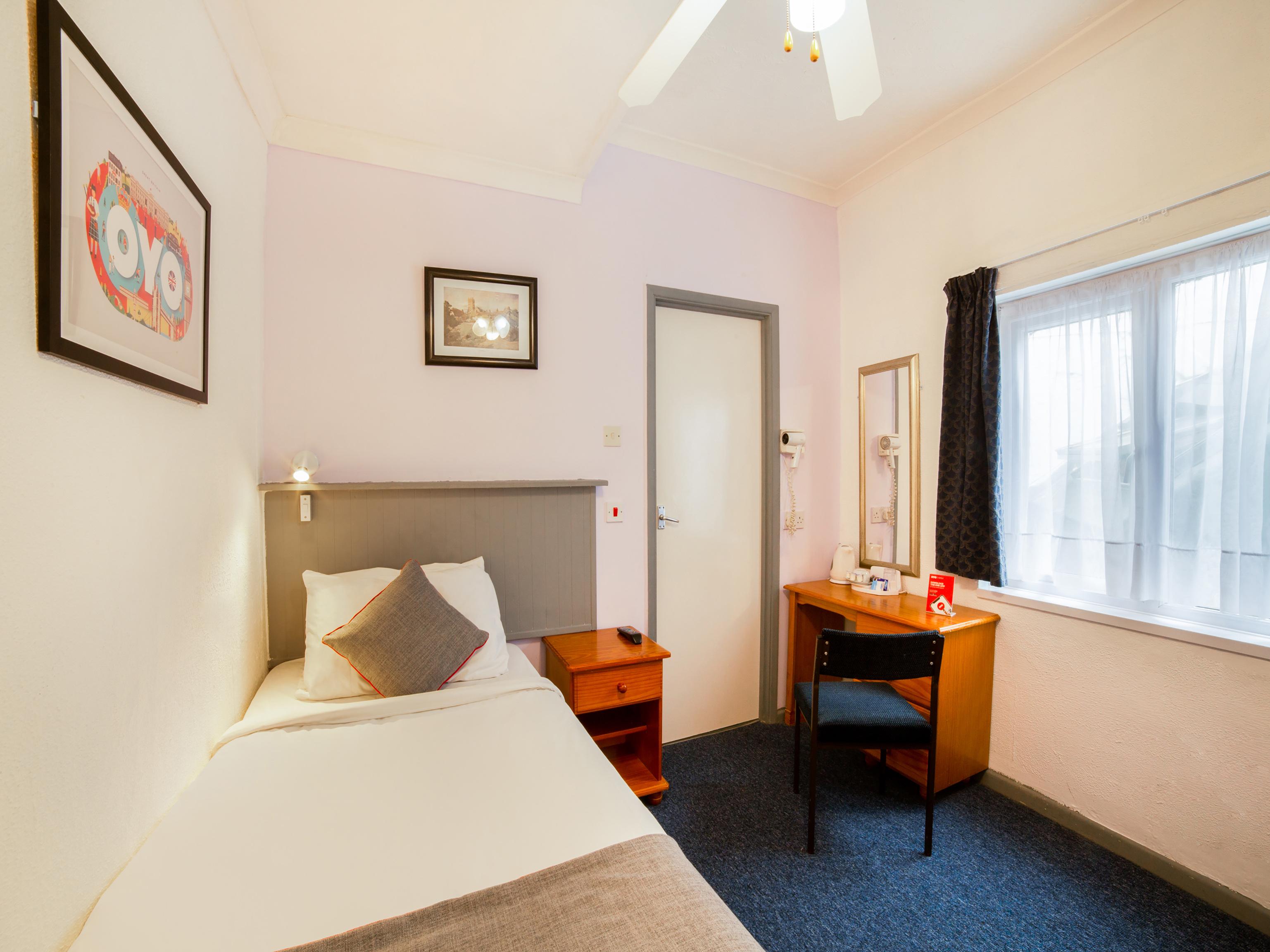 Marina Hotel Sandown Bagian luar foto