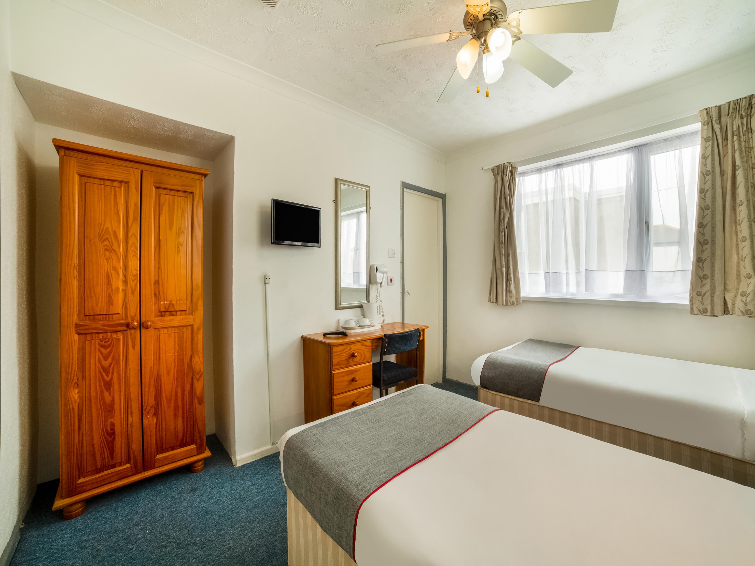 Marina Hotel Sandown Bagian luar foto