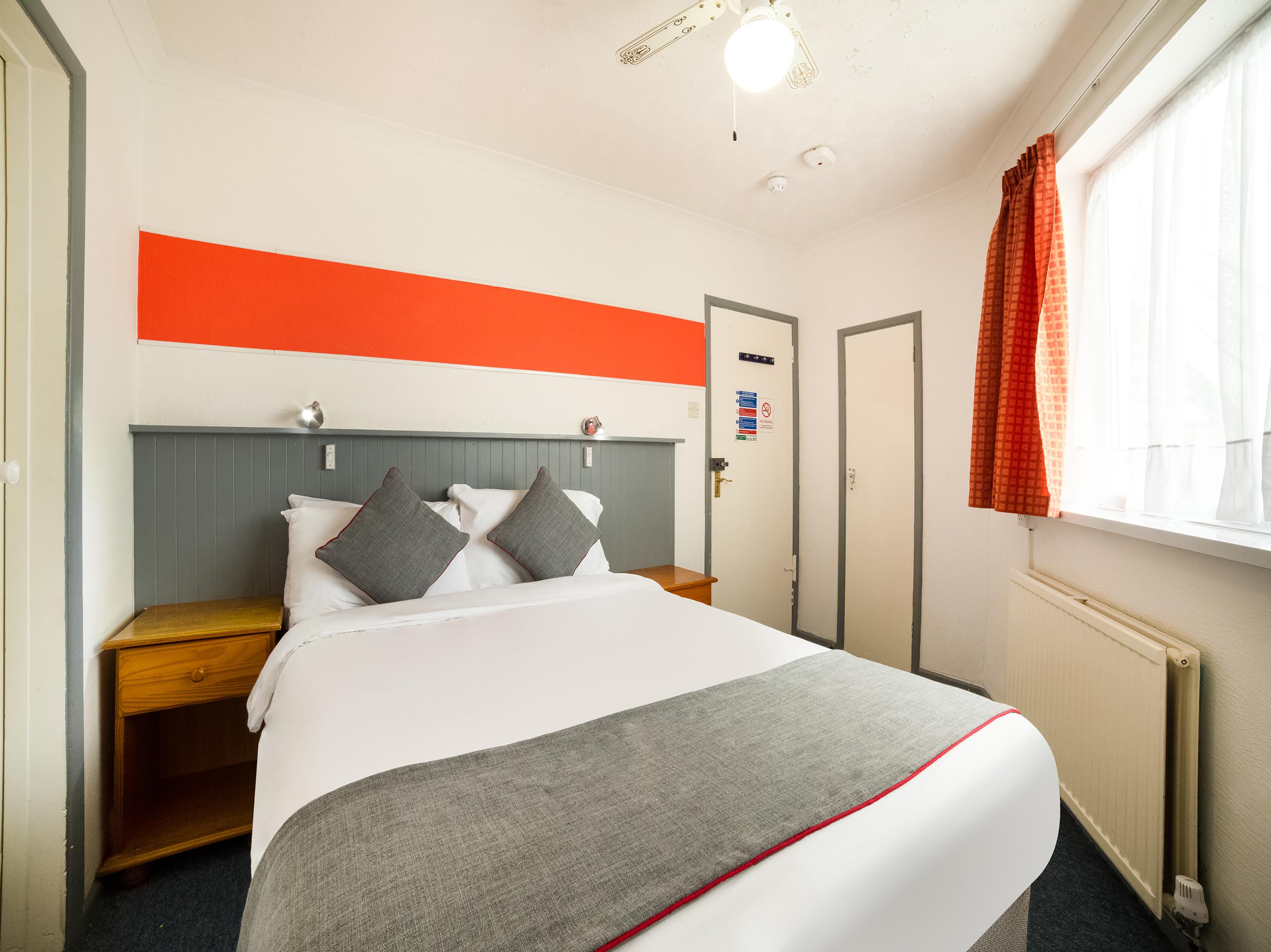 Marina Hotel Sandown Bagian luar foto
