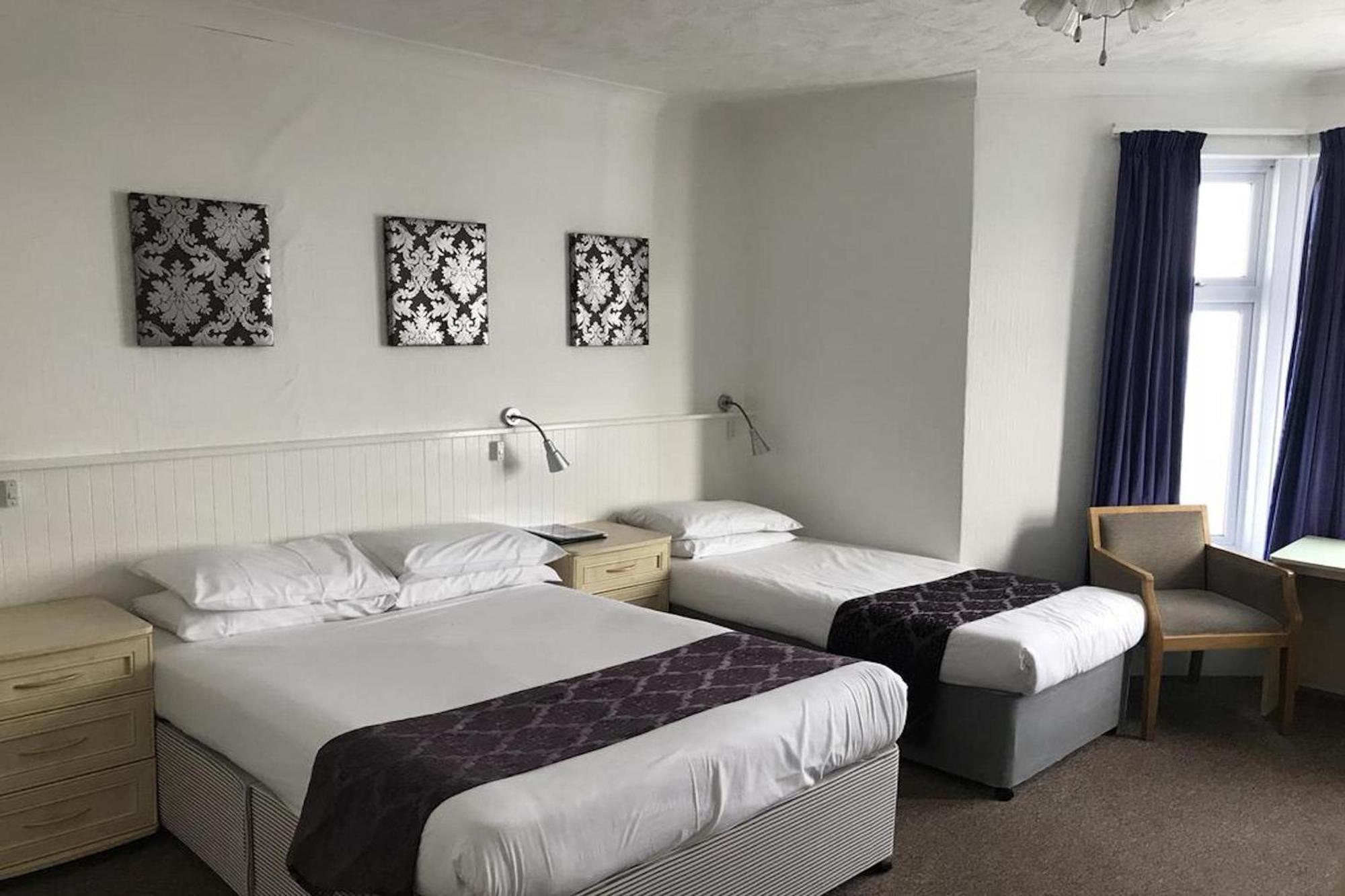Marina Hotel Sandown Bagian luar foto