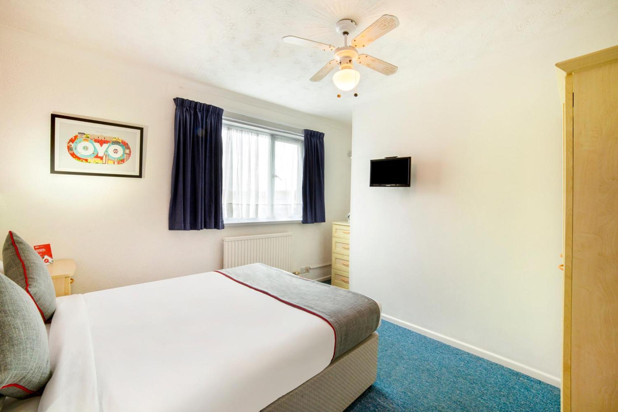 Marina Hotel Sandown Bagian luar foto