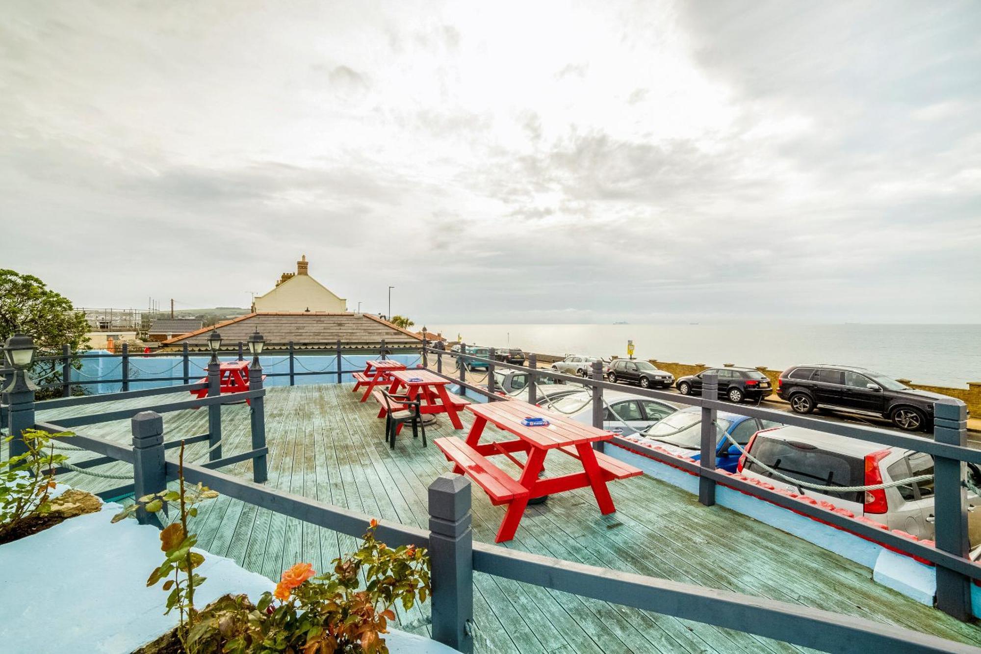 Marina Hotel Sandown Bagian luar foto